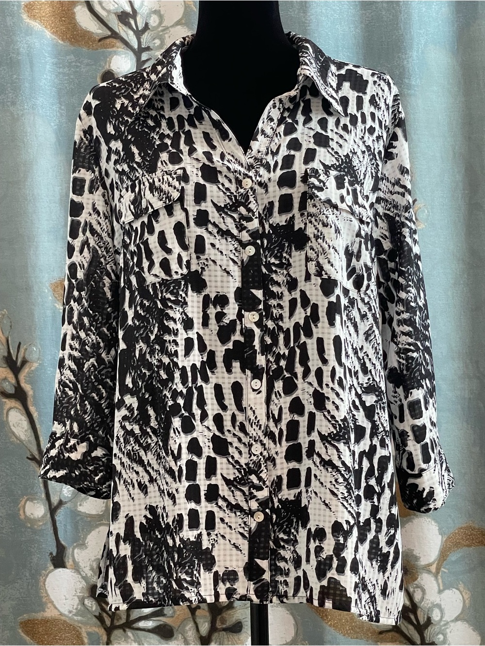 Elementz Black and White Abstract/Animal-Print Button Down Shirt